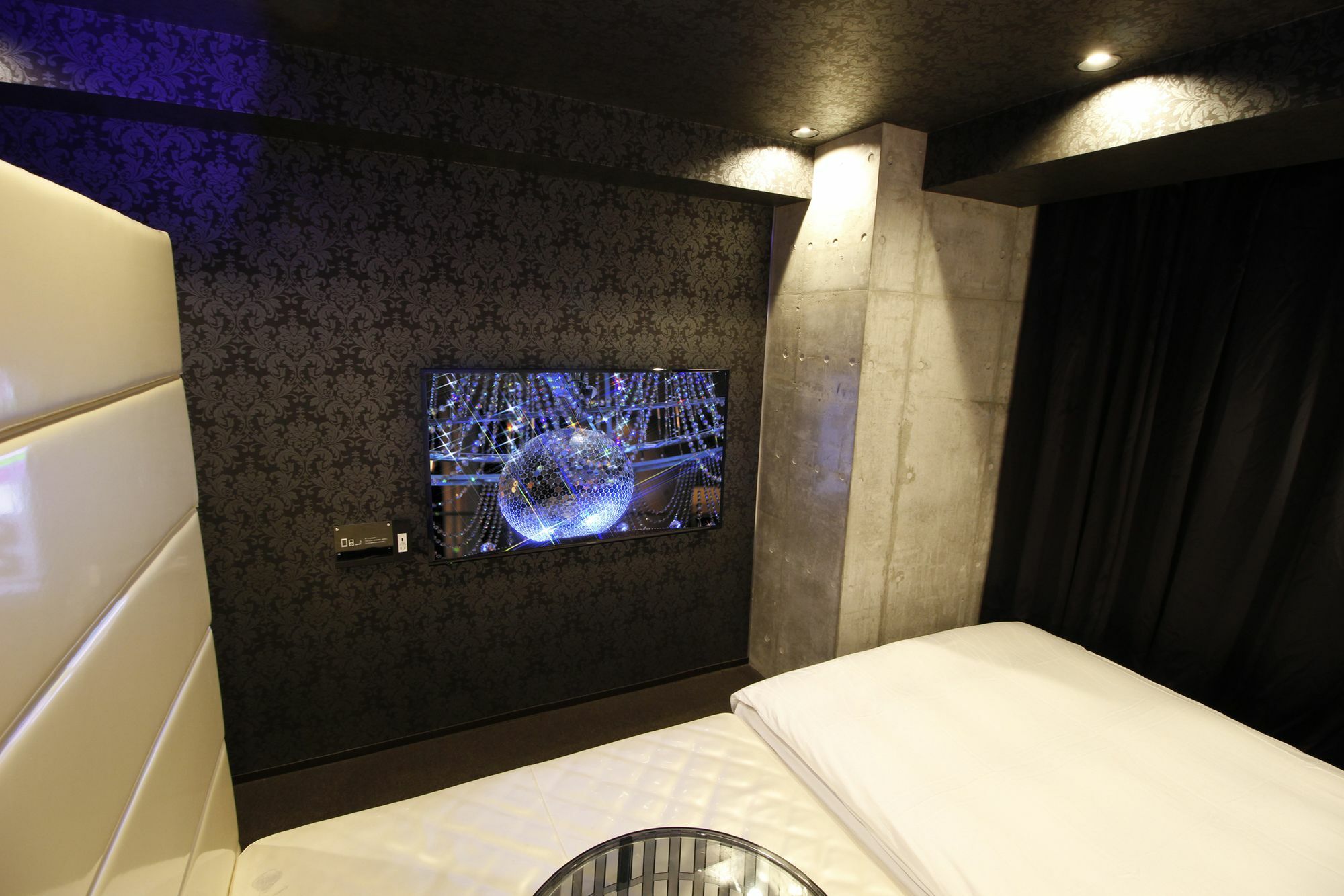 Hotel The Hotel Shinjuku (Adults Only) طوكيو المظهر الخارجي الصورة